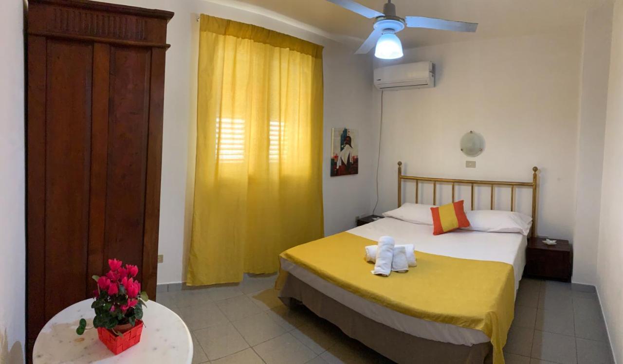 Hotel La Bussola Porto Palo Zewnętrze zdjęcie